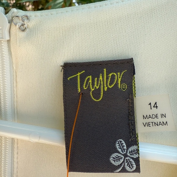 Elegant Black and White Floral Dress Women’s 14 pre-owned - Picture 3 of 4